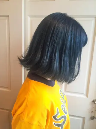 ミディアム カラー ホワイト&レイヤーカ ットエクステ長畠俊輔のヘアスタイル