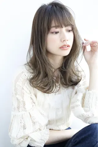 ミディアム 指名支持率NO.1 スタイリストのヘアスタイル