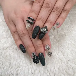 ネイル S. irohaのネイルデザイン