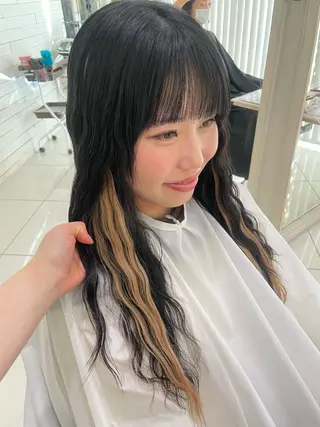 ロング 韓国カラー／エクステ 松戸梨杏のヘアスタイル