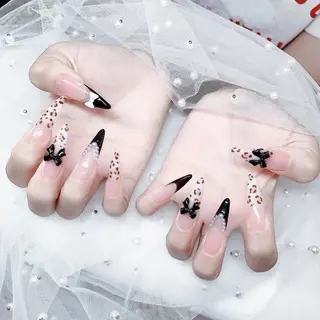 ネイル Hi beauty テイのネイルデザイン