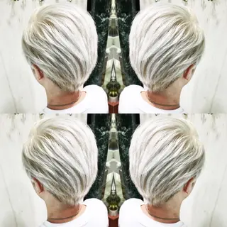 ショート カラー N° jillva ♦️川端裕司♦️のヘアスタイル