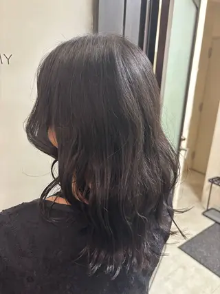 セミロング 成田 楓のヘアスタイル