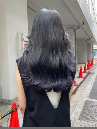 セミロング キリカ新宿所属・ブリーチ/ エクステ/レイヤーのヘアスタイル