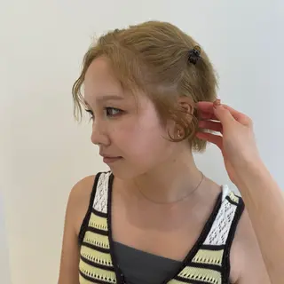 ミディアム カラー 🌼動き×透明感🩵 ハイトーン/ナナのヘアスタイル