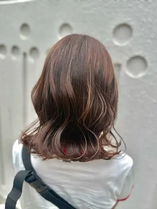 ミディアム フクゾエ ユカリのヘアスタイル