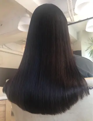 ロング newi saLyu 片岡ふきのヘアスタイル