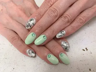 ネイル nico.nico.mark NAIL所属・小林 梓のエステ・リラクイメージ