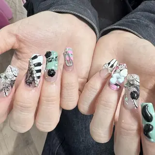 セミロング 小川 柚香のネイルデザイン