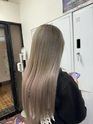 ロング apollo 横浜所属・横浜🦋ハイトーン 🫐シャドウルーツのヘアスタイル