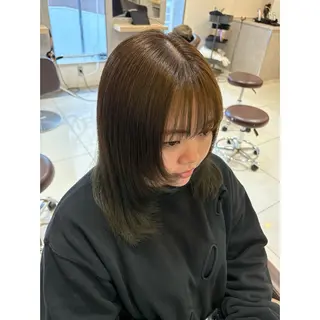 セミロング 艶髪/カラー/ まつりのヘアスタイル