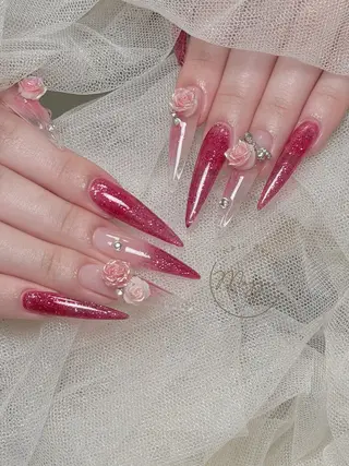 ネイル Maggie Nail🦩のネイルデザイン