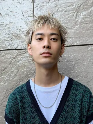 ショート カラー メンズ 似合わせウルフ/ レイヤー/山本祐輔のヘアスタイル