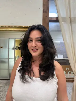 セミロング nico. 心斎橋 akariのヘアスタイル