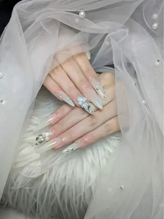 ネイル Queen Nail 柏店　クイーンネイルのネイルデザイン