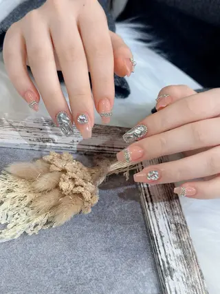 ネイル Ami Nail所属・Ami Nailのネイルデザイン