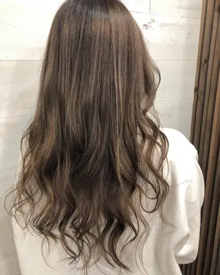ロング カラー 女性リピ90%🍨 🩷佐藤みずきのヘアスタイル