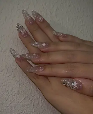 ネイル Fam-er博多店所属・ヒラユ マリアのネイルデザイン