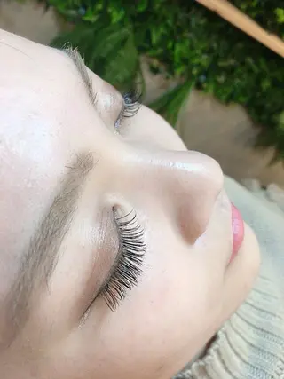 マツエク・マツパ Violet所属・【Violet】 ERIKA🪽のマツエク・マツパデザイン