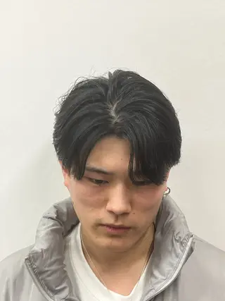 メンズ ヒロ銀座 川崎店所属・ヒロ銀座川崎 志田健介のヘアスタイル