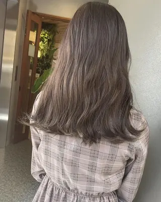 ロング カラー TIGRE kamitoriのヘアスタイル