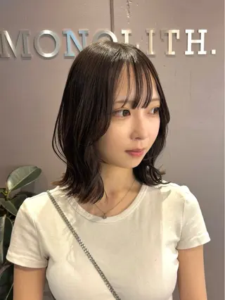 ミディアム Iris by artina 武蔵小杉店【イリス バイ アルティナ】所属・🎼レイヤー/顔周り カット/nene♬のヘアスタイル