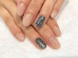 ネイル Re Pearl～コーディネートサロン～ 市駅前店所属・NARUMI HYODOのネイルデザイン