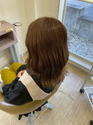 セミロング カラー 工藤 彩花のヘアスタイル