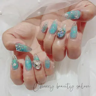 ネイル SAKURA 🍒のネイルデザイン