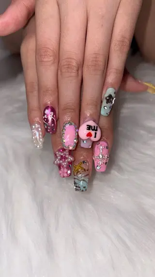 ネイル 👽個性派ネイル🎀 komachiのマツエク・マツパデザイン