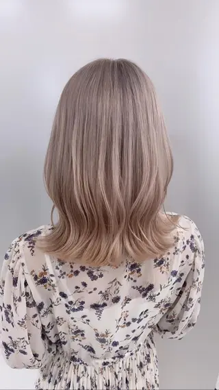 セミロング カラー ☁️グレージュカラー TAKUYA☁️のヘアスタイル