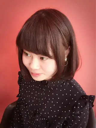 ショート カラー 房野 亜佑美のヘアスタイル