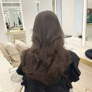 ロング カラー ベージュ/グレージュ /透明感カラー/バレのヘアスタイル