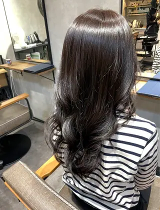 ロング カラー 大久保 佳奈のヘアスタイル