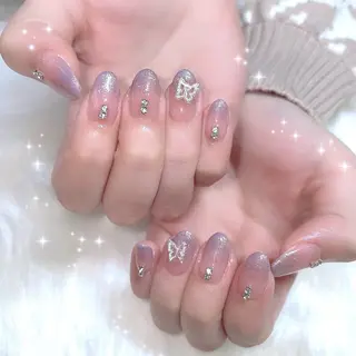 ネイル アイラッシュサロン新宿所属・_Nail_ Amiのネイルデザイン