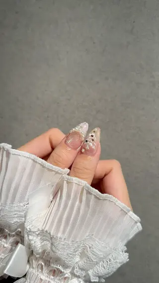 ネイル I-nailロング /ワンホン/キラキラのネイルデザイン