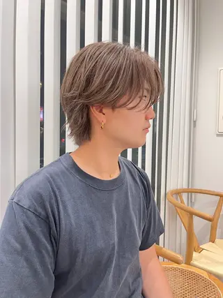 カラー メンズ 阿久津真衣 似合わせカットのヘアスタイル