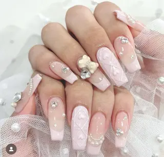 ネイル Raviy福岡店所属・Akari ♡のネイルデザイン