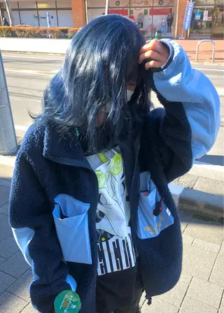 ミディアム カラー SALOWIN池袋East店3F所属・インナーカラー 推し ブリーチ  髪質改善のヘアスタイル