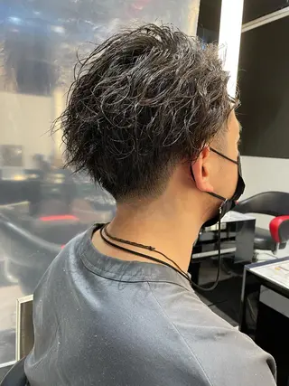 ショート パーマ メンズ メンズヘア特化 崎田 成人のヘアスタイル