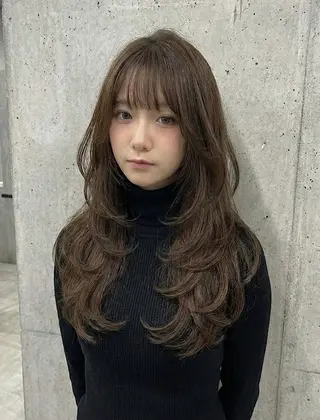 カラー ロング piLLon 心斎橋のヘアスタイル
