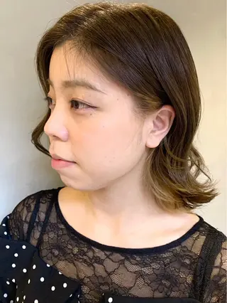 ミディアム カラー ハイライトが 得意なニキです😊のヘアスタイル