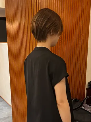 ショート toi【トワ】所属・安達 俊亮のヘアスタイル