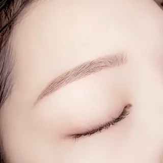 アイブロウ 大澤 美音🫧iLのマツエク・マツパデザイン