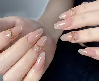 ネイル Ui_Amor (パラジェル)のネイルデザイン