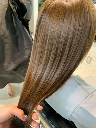 ミディアム カラー 透明感/オリーブ/ グレージュ/YUKAのヘアスタイル