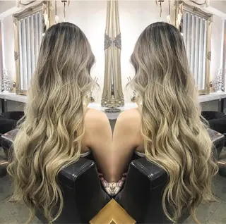 ロング rollen所属・美魔女 美容師NAOのヘアスタイル