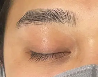 メンズ アイブロウ メンズ専用眉毛サロンエサージュオム 銀座店所属・エサージュオム銀座 店のマツエク・マツパデザイン