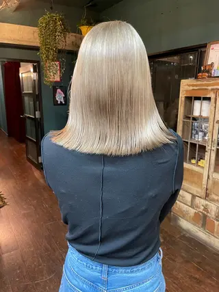 ミディアム vivre libre所属・vivre libreのヘアスタイル