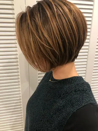 ショート カラー AUBE HAIR citrine所属・石垣島/美容師 Moeのヘアスタイル